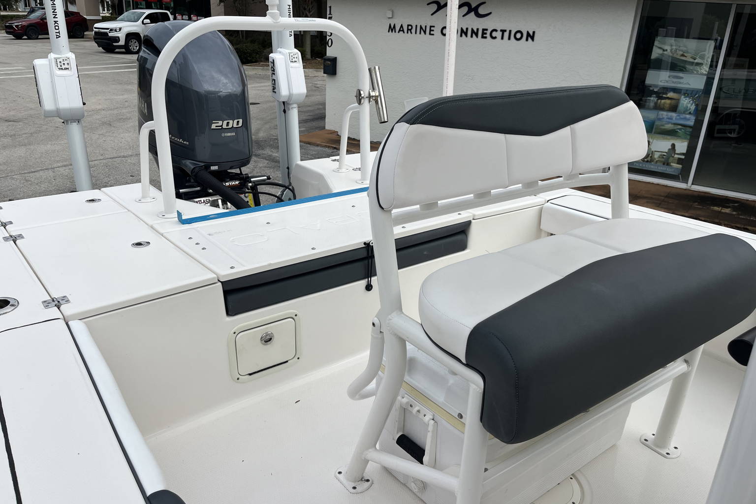 Used 2020 Robalo 226 Cayman #0195 image 26