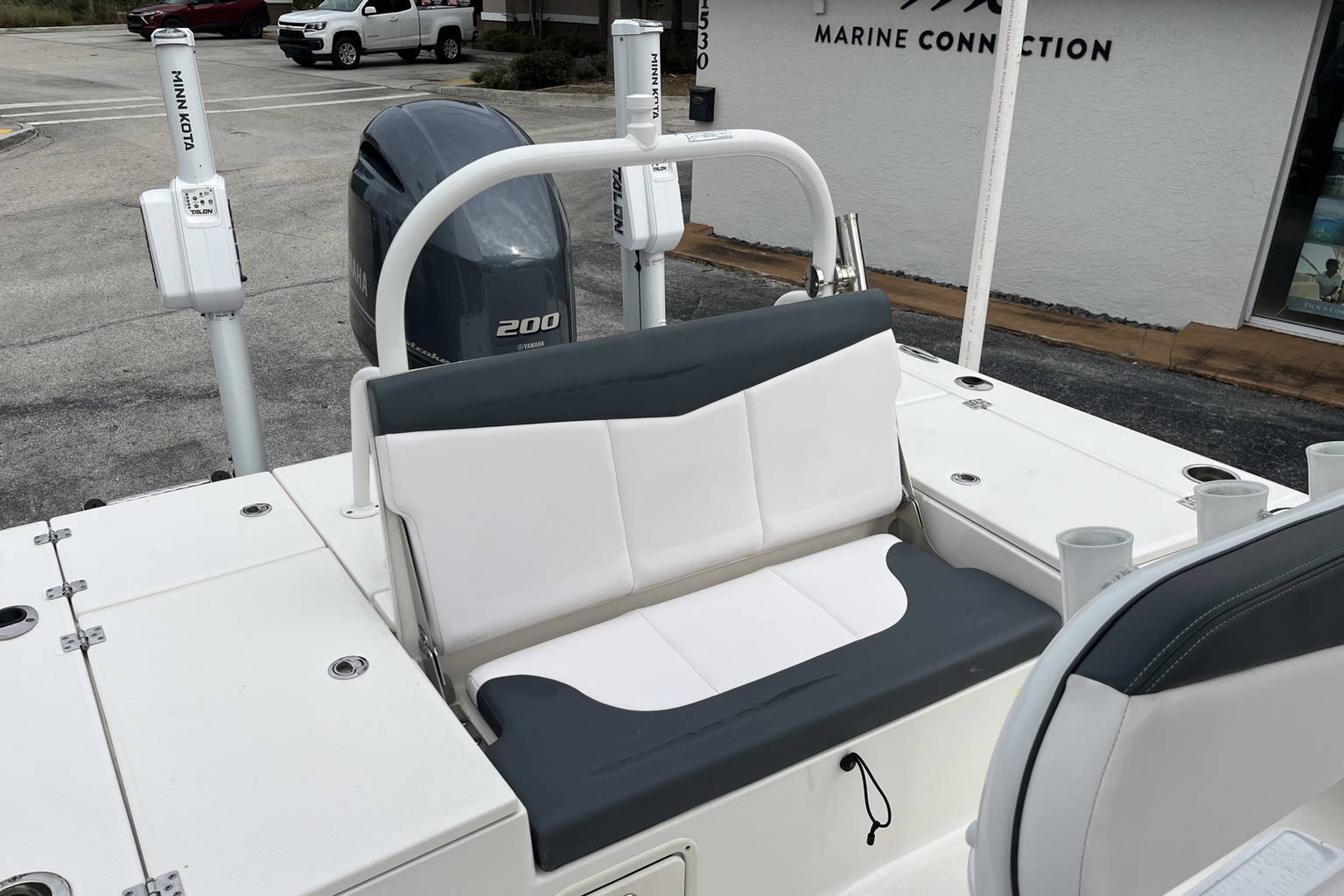 Used 2020 Robalo 226 Cayman #0195 image 30