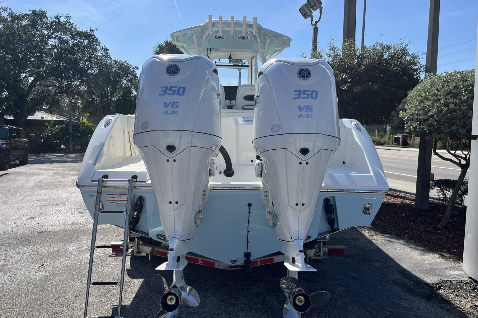 New 2026 Cobia 320 CC #A002 image 5