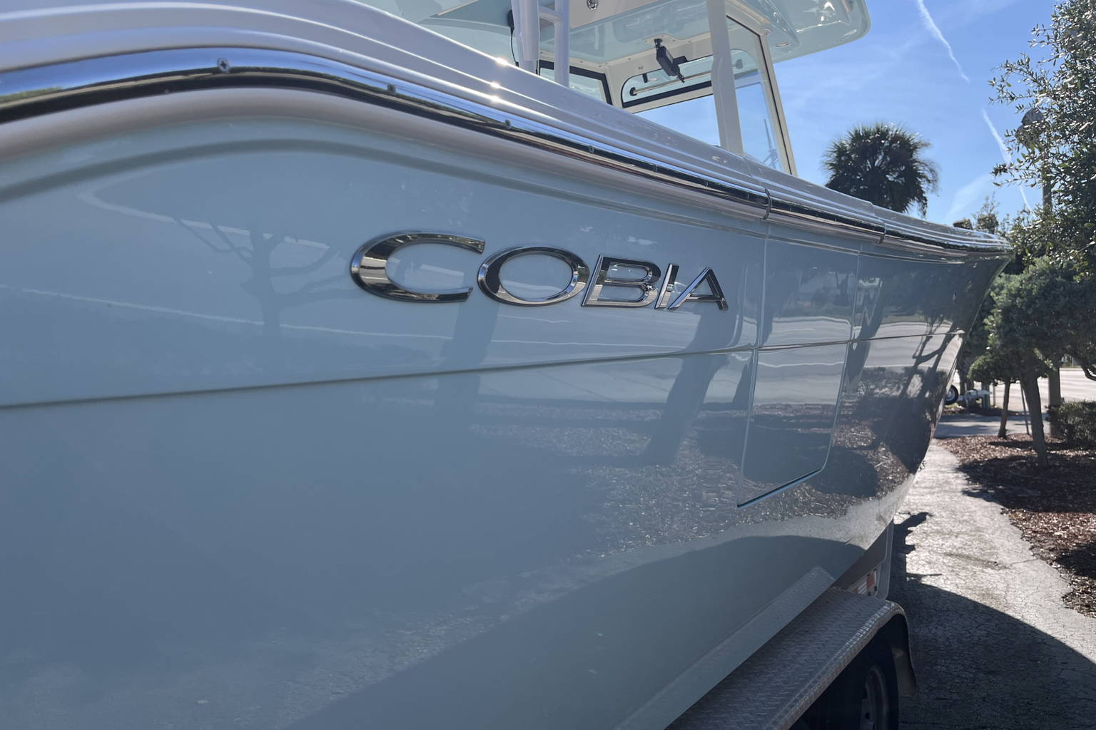 New 2026 Cobia 320 CC #A002 image 7