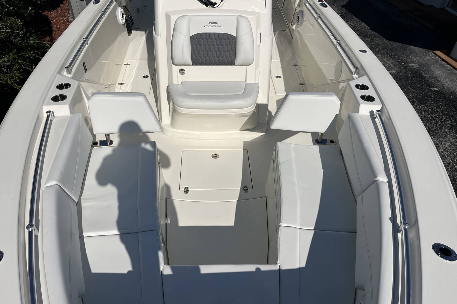 New 2026 Cobia 320 CC #A002 image 18