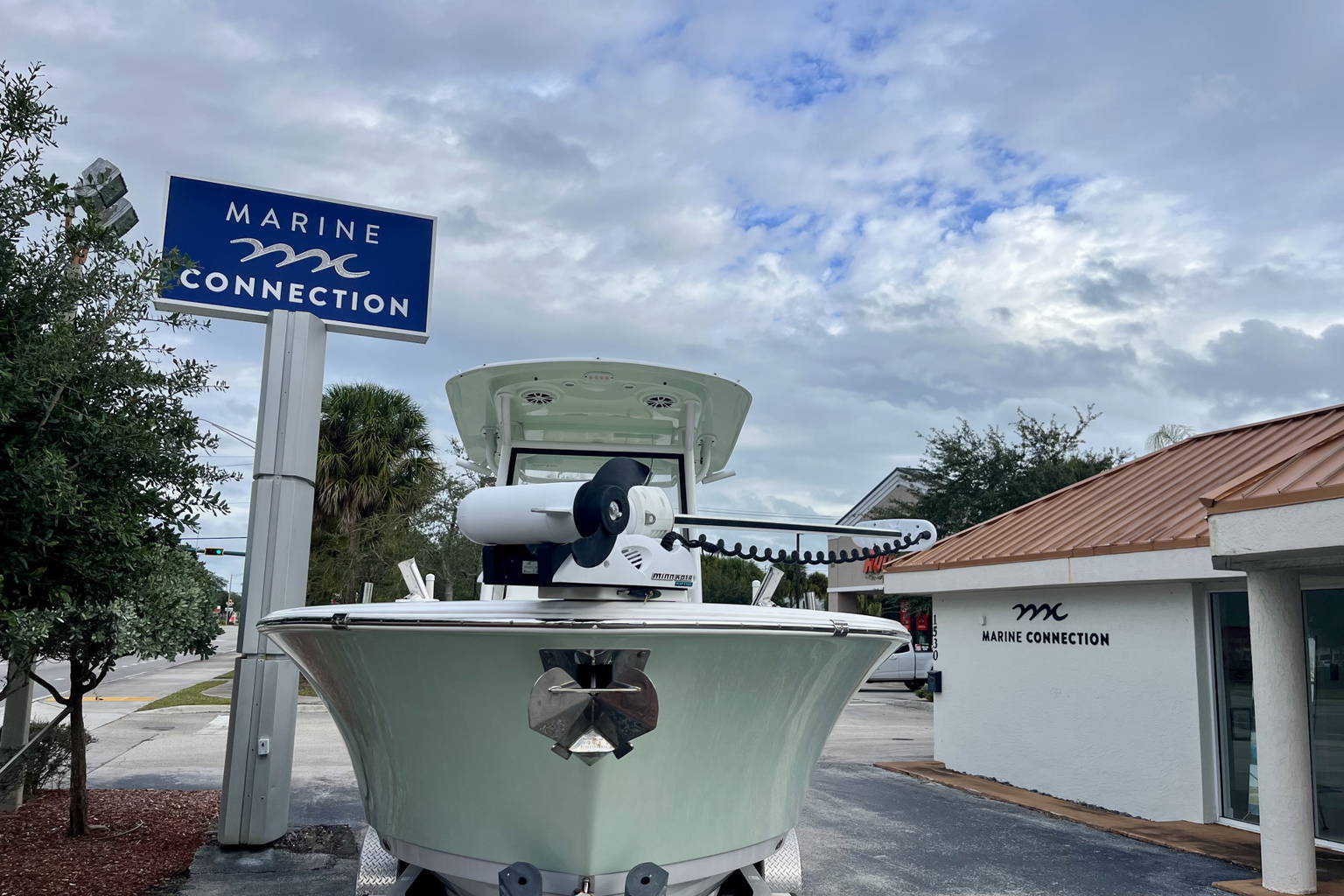 Used 2018 Sportsman 252 Open #F290 image 3