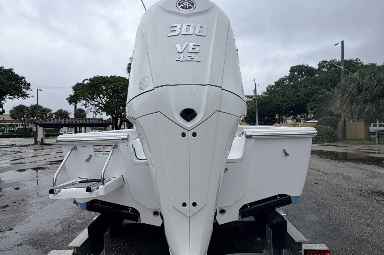 Alternative image of Sportsman 247 OE in West Palm Beach, FL