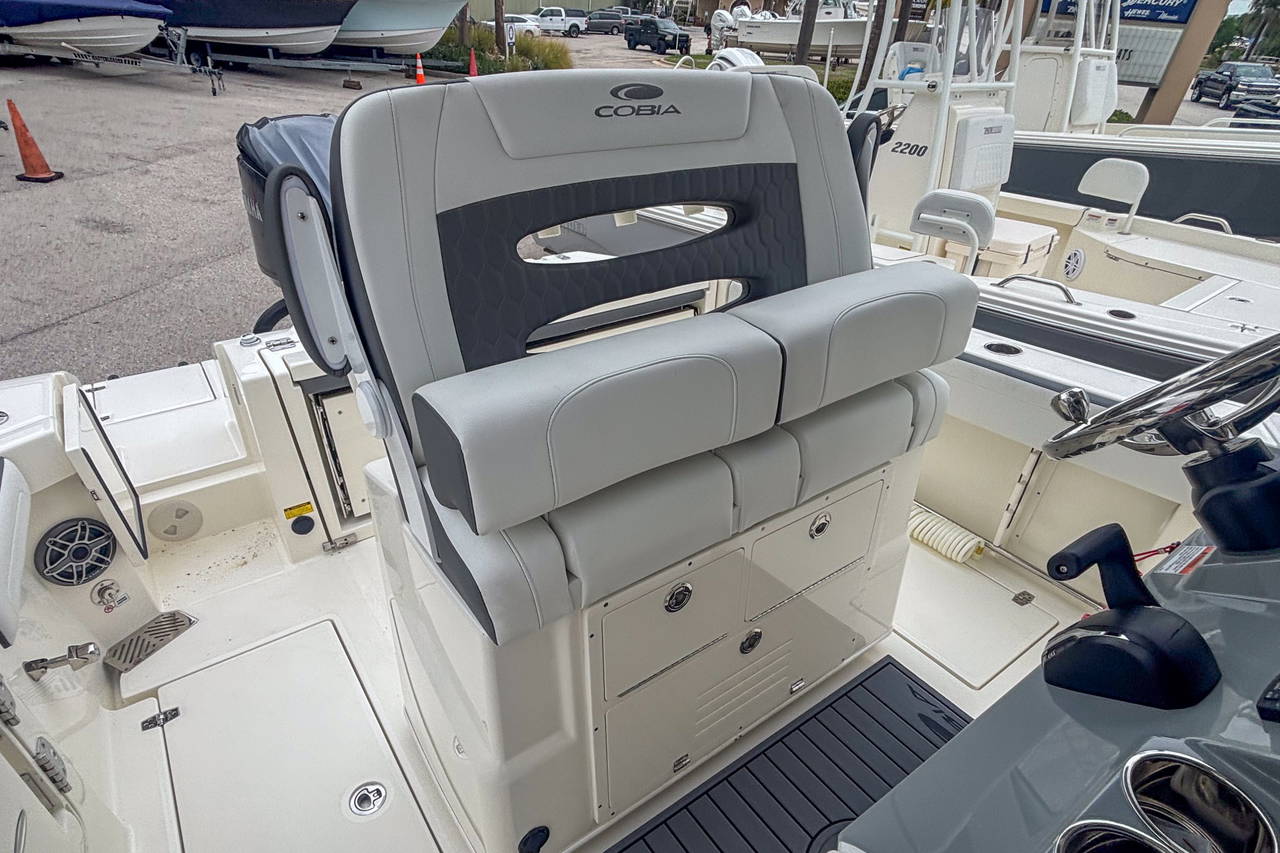 Alternative image of Cobia 245 CC in Stuart, FL