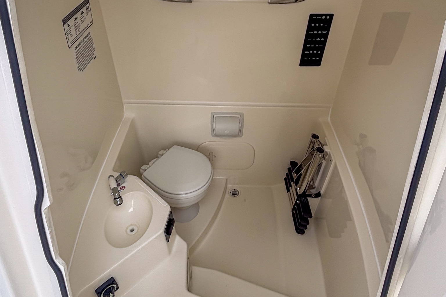 New 2026 Cobia 245 CC #M007 image 10