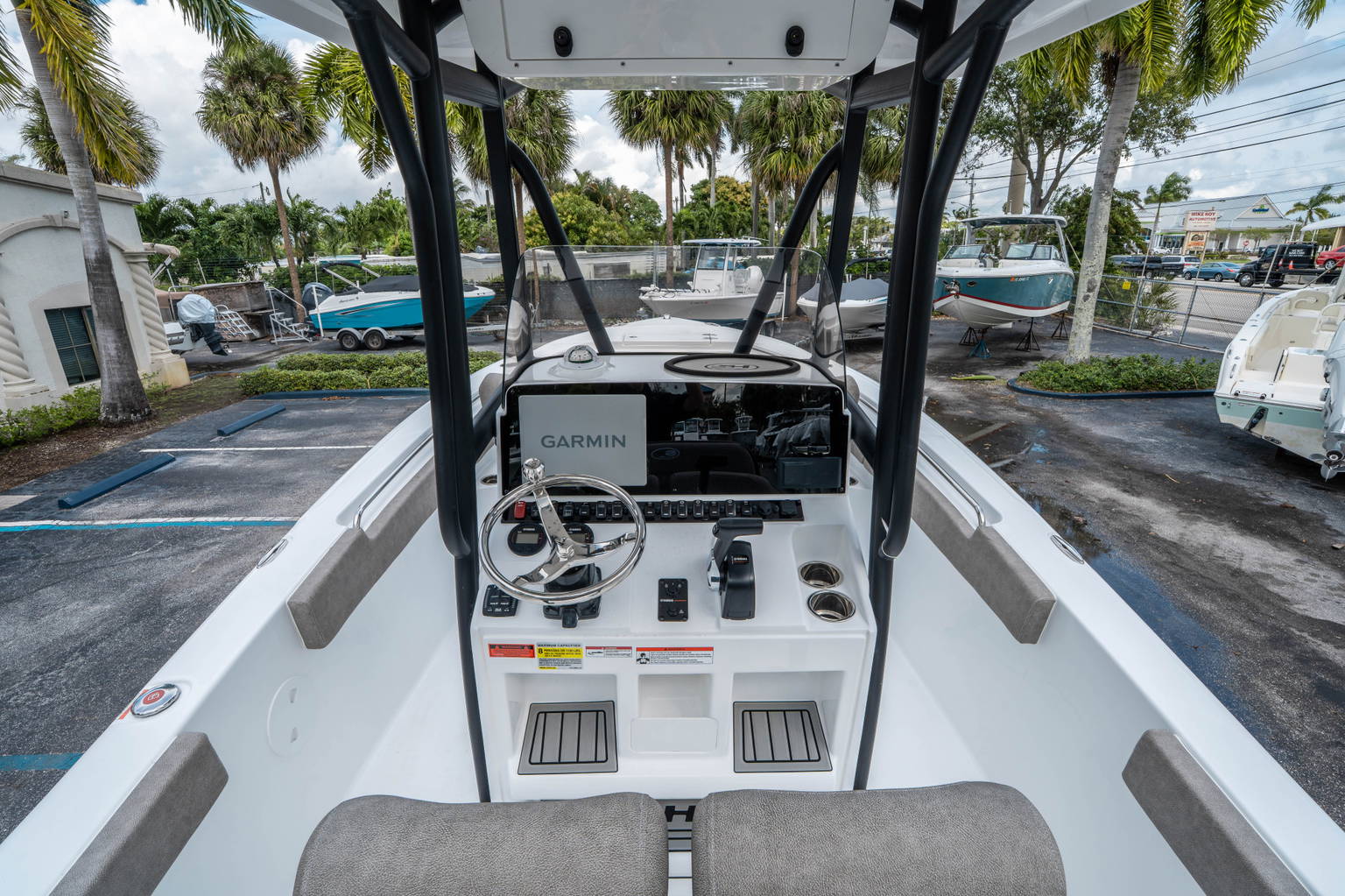 Alternative image of Sea Hunt Ultra 229 in Miami, FL