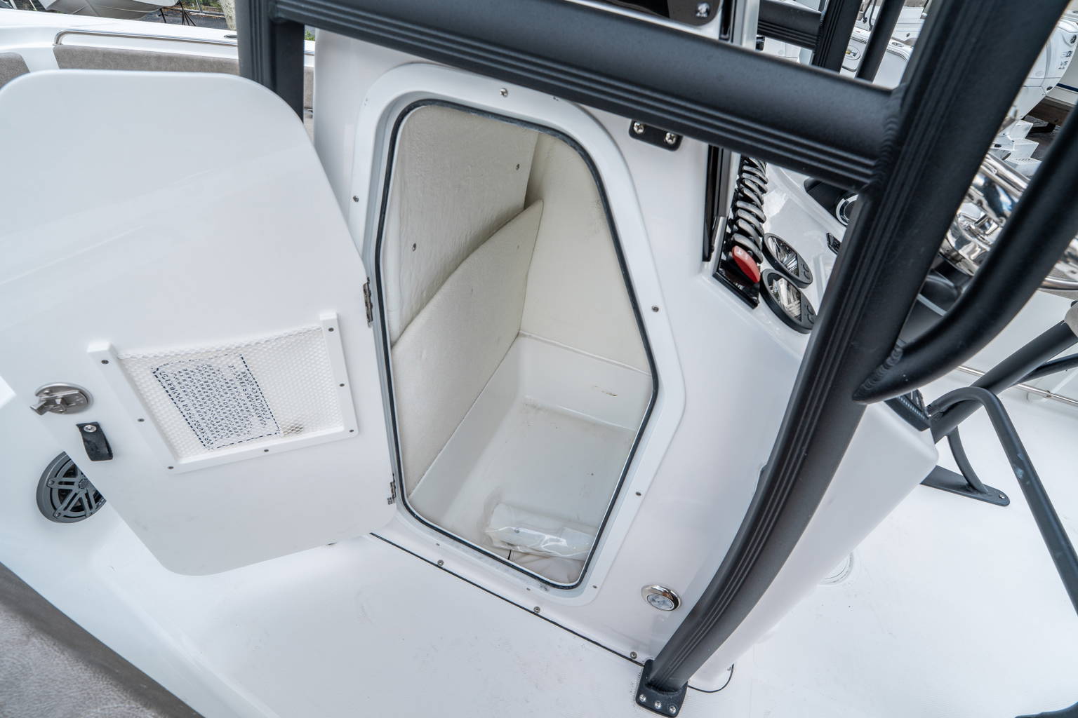 New 2026 Sea Hunt Ultra 229 #0427 image 17