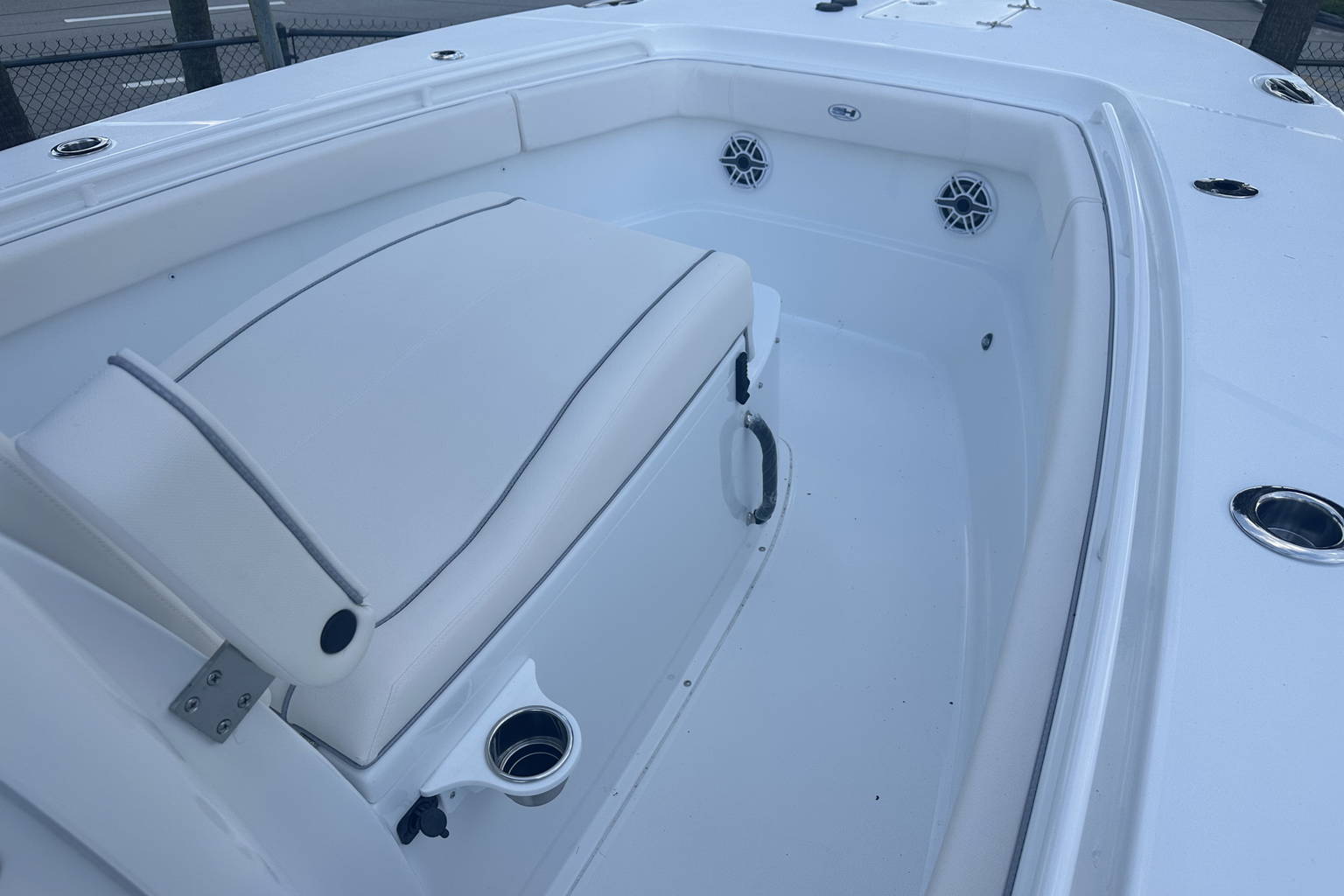 New 2026 Sea Hunt Ultra 275 CB #0018 image 6