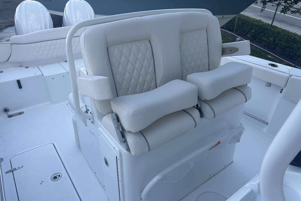 Alternative image of Sea Hunt Ultra 275 CB in West Palm Beach, FL