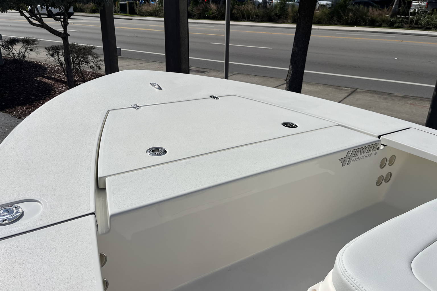 New 2026 Hewes Redfisher 16 #E006 image 12