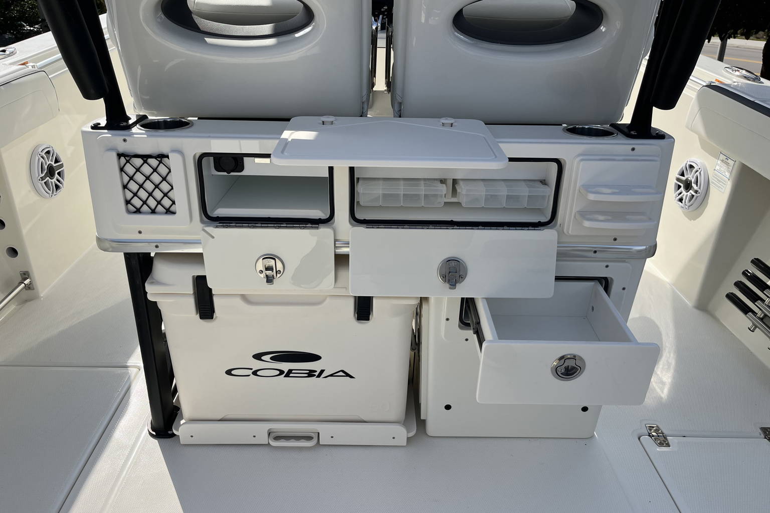 New 2026 Cobia 285 CC #J023 image 11