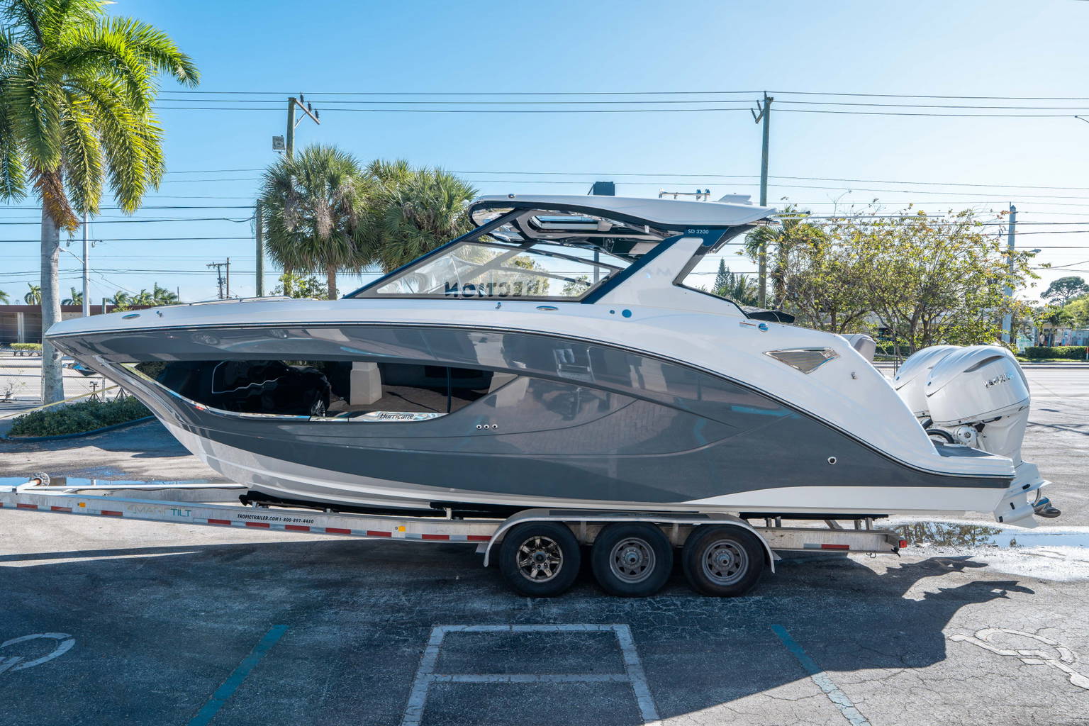 New 2026 Hurricane SunDeck 3200 OB #0871 image 5
