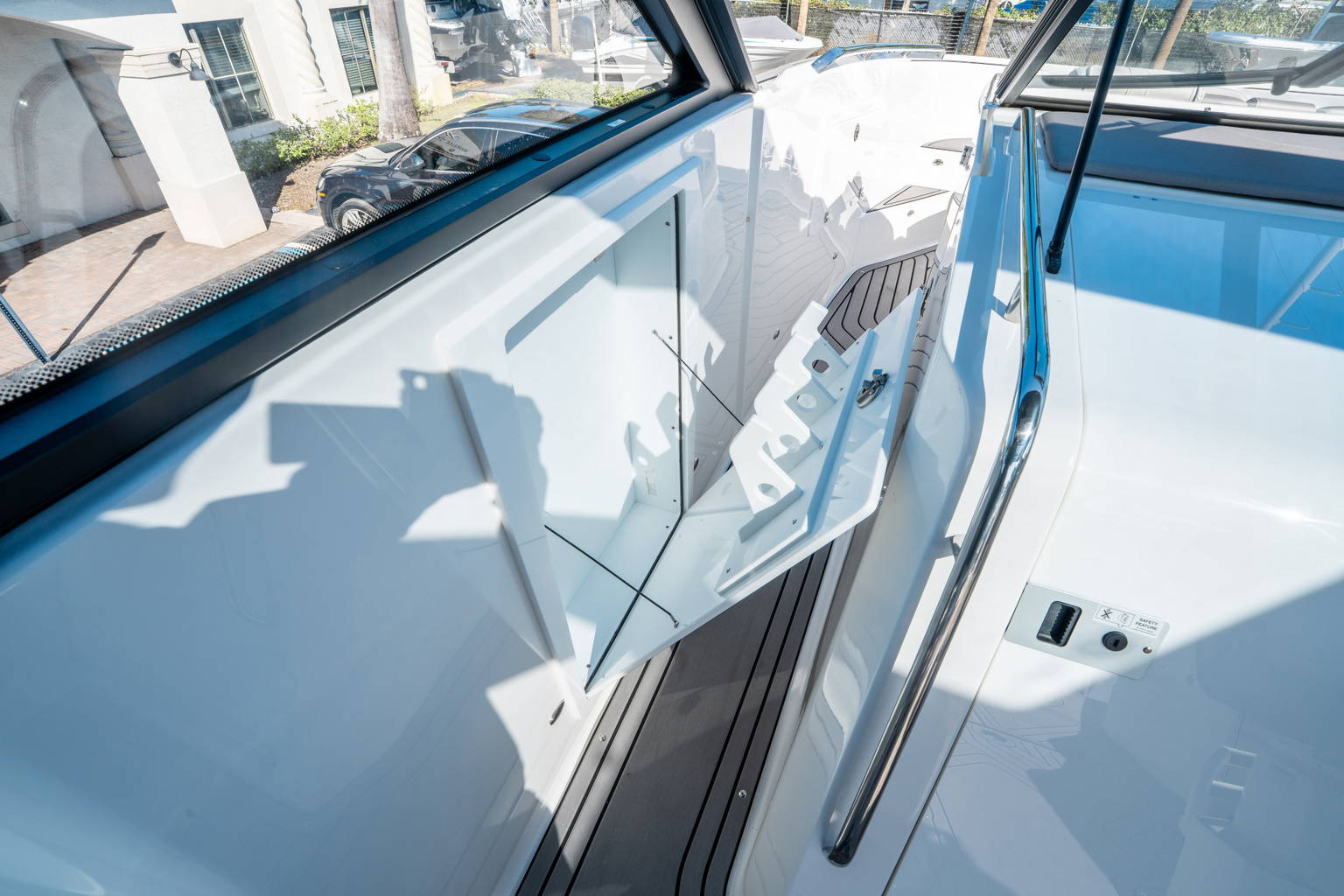 New 2026 Hurricane SunDeck 3200 OB #0871 image 23