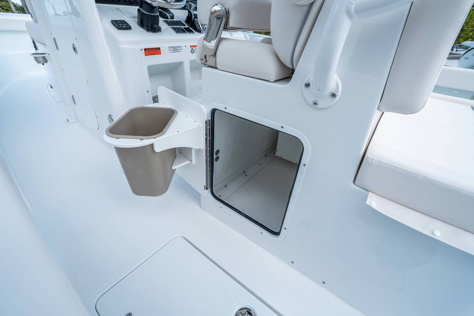 New 2026 Sea Hunt Gamefish 28 CB #0102 image 17