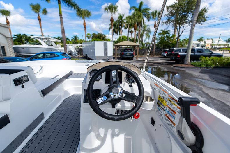 Used 2021 Hurricane SunDeck Sport SS 185 OB #9844 image 27