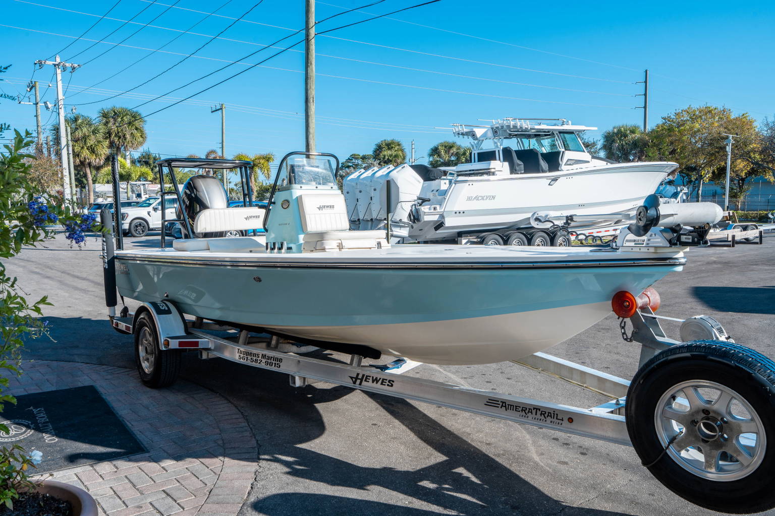 Used 2018 Hewes Redfisher 18 #C047 image 4