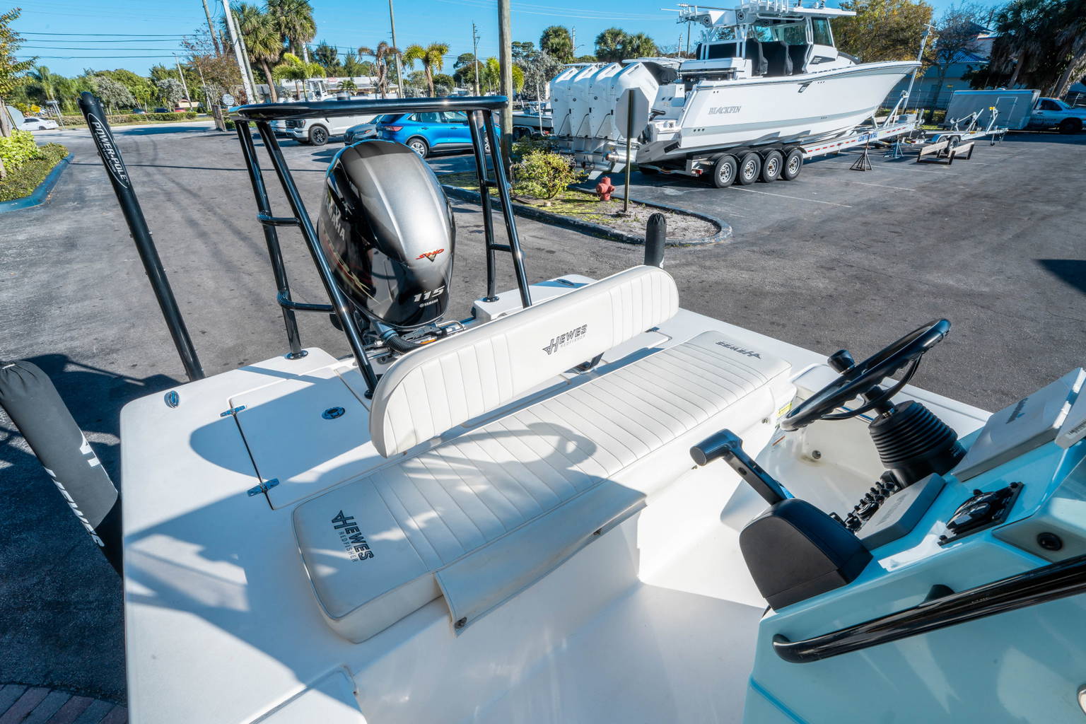 Used 2018 Hewes Redfisher 18 #C047 image 8