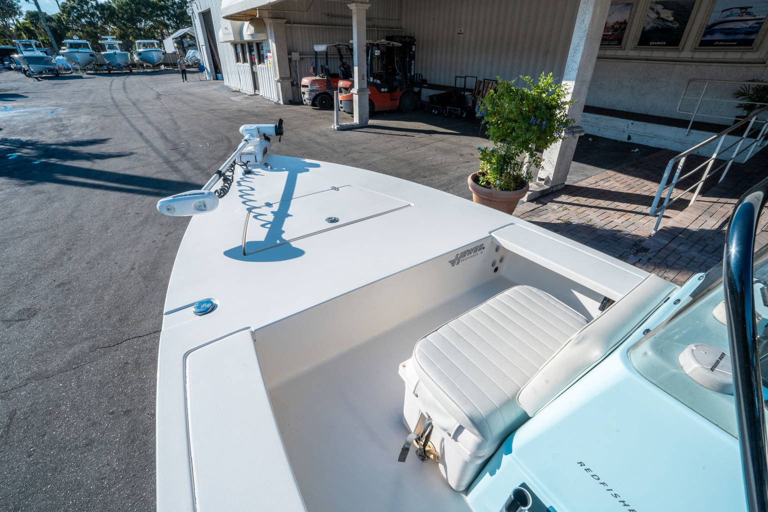 Used 2018 Hewes Redfisher 18 #C047 image 16