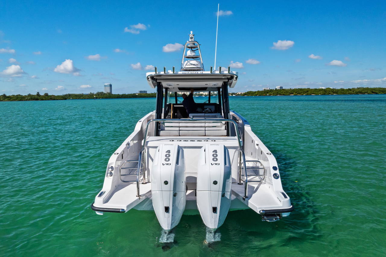 Alternative image of Aiata Wayfinder 38 Open in West Palm Beach, FL