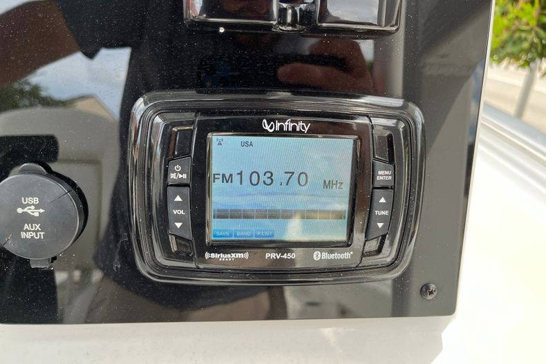 Used 2017 Sea Hunt Ultra 234 #0416 image 14