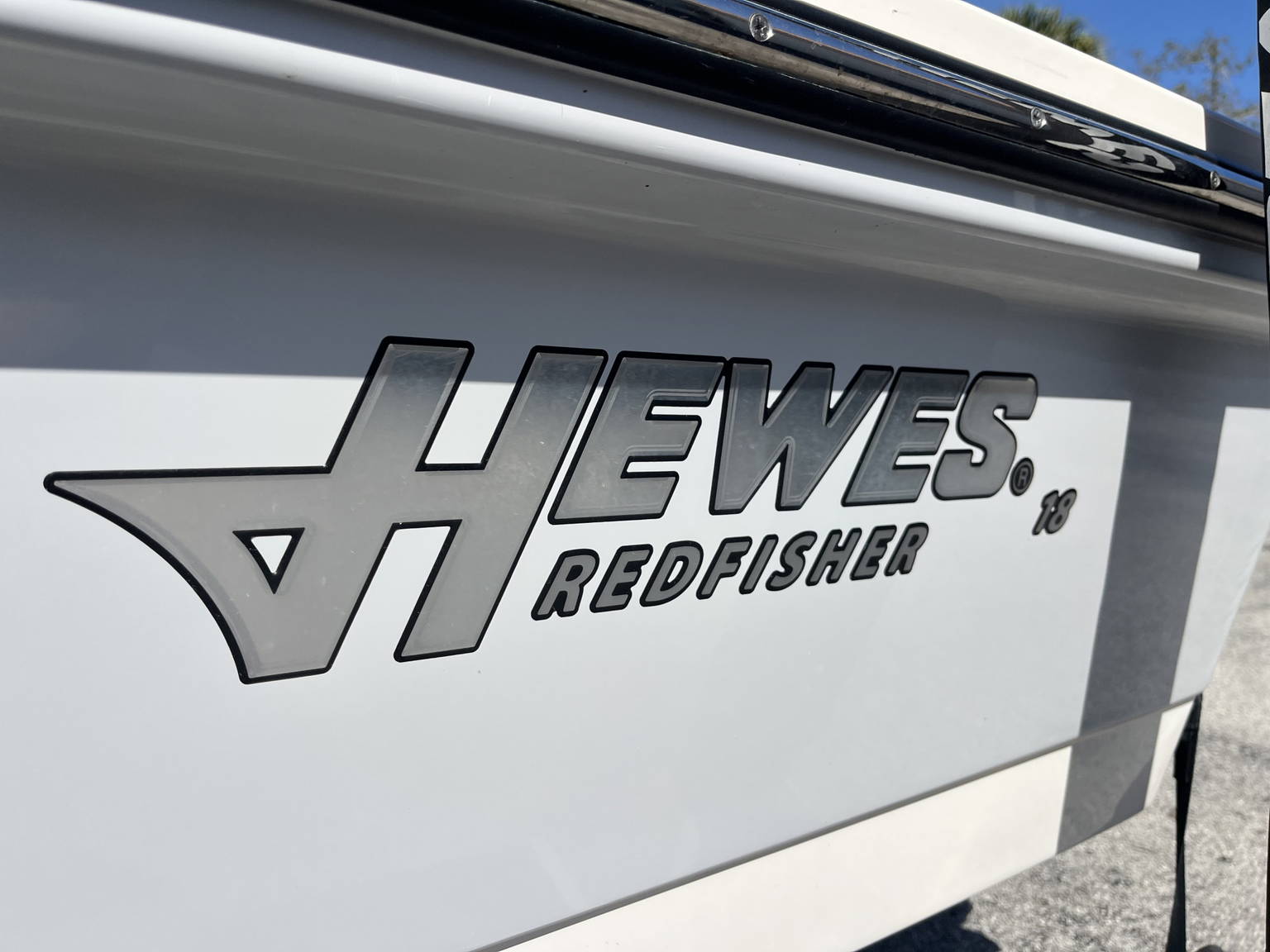 Alternative image of Hewes 18 Redfisher in Vero Beach, FL