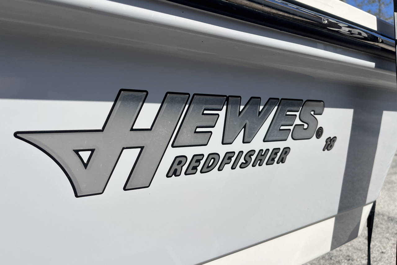 Alternative image of Hewes 18 Redfisher in Vero Beach, FL