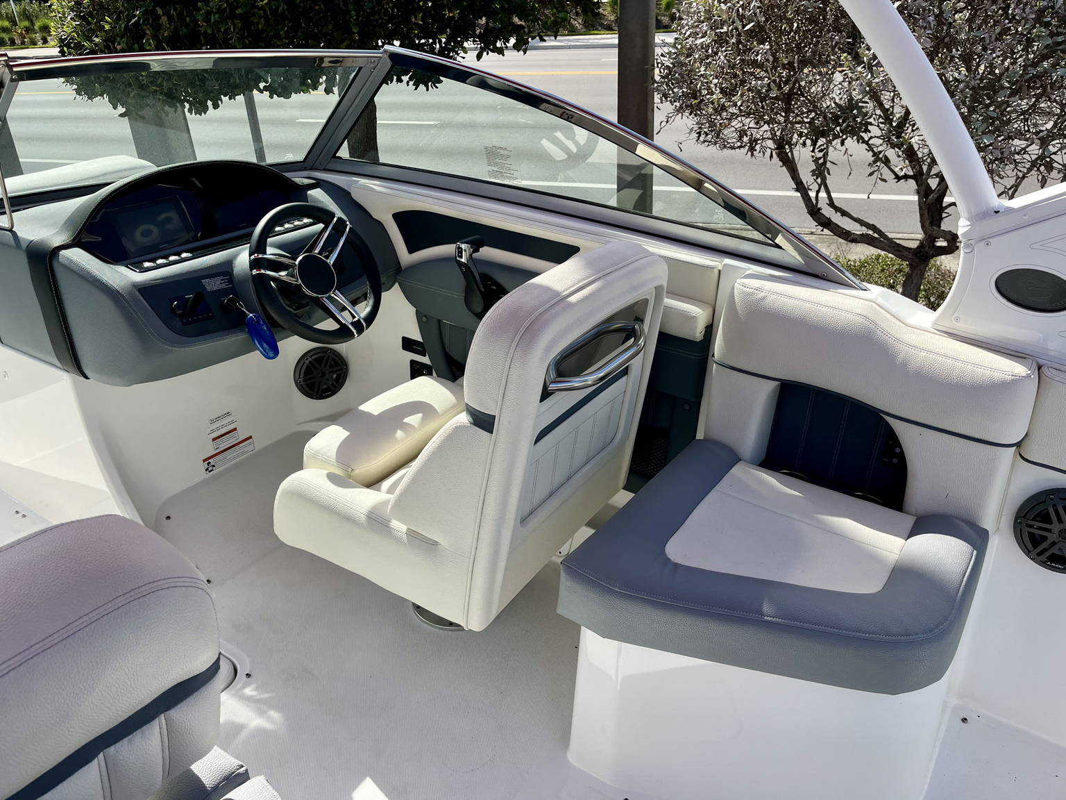 Alternative image of Cobalt 23 SC in Vero Beach, FL