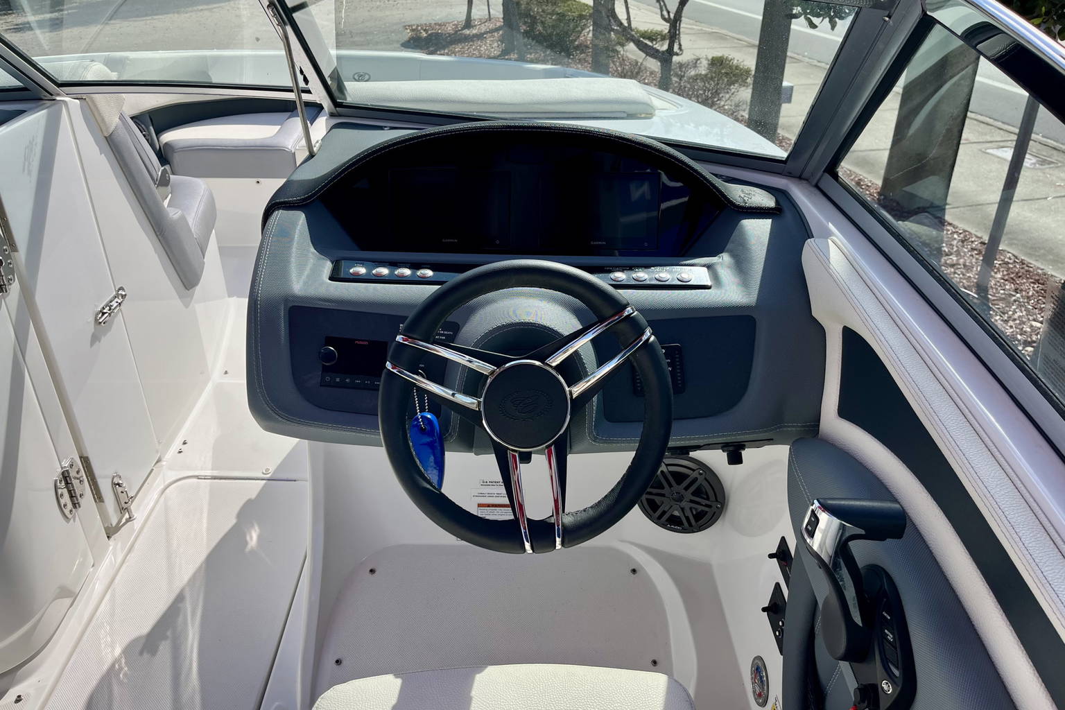 Used 2022 Cobalt 23 SC #3019 image 14