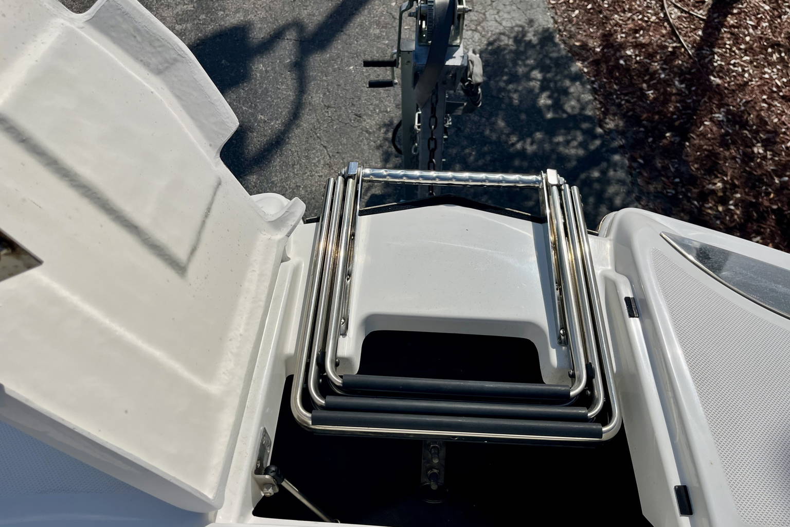 Used 2022 Cobalt 23 SC #3019 image 16