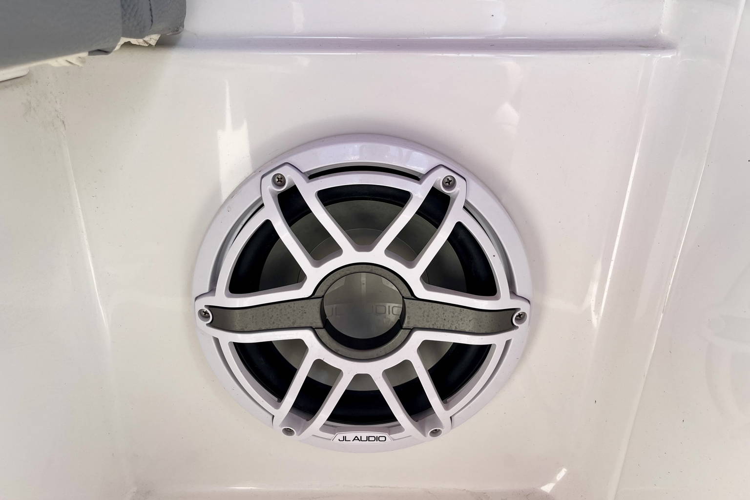 Used 2022 Cobalt 23 SC #3019 image 27