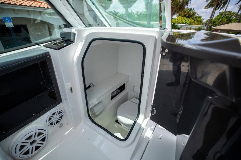 New 2022 Blackfin 252DC #H184 image 35