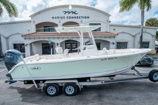 Used 2022 Sea Hunt Ultra 234 for sale