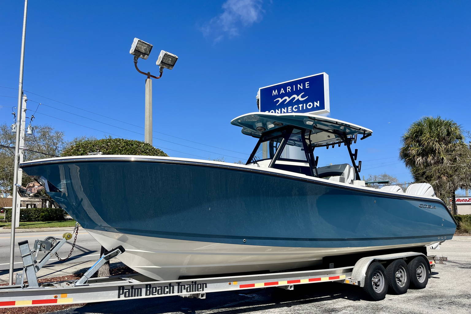 New 2026 Cobia 305 CC #L032 image 2