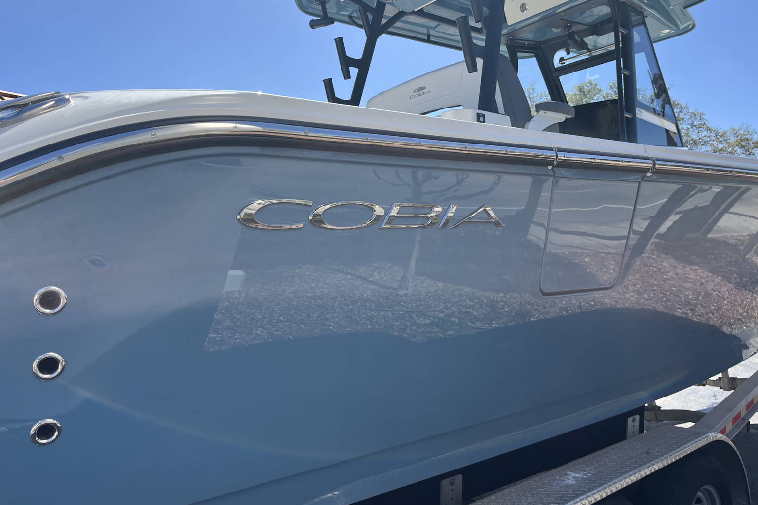 New 2026 Cobia 305 CC #L032 image 7