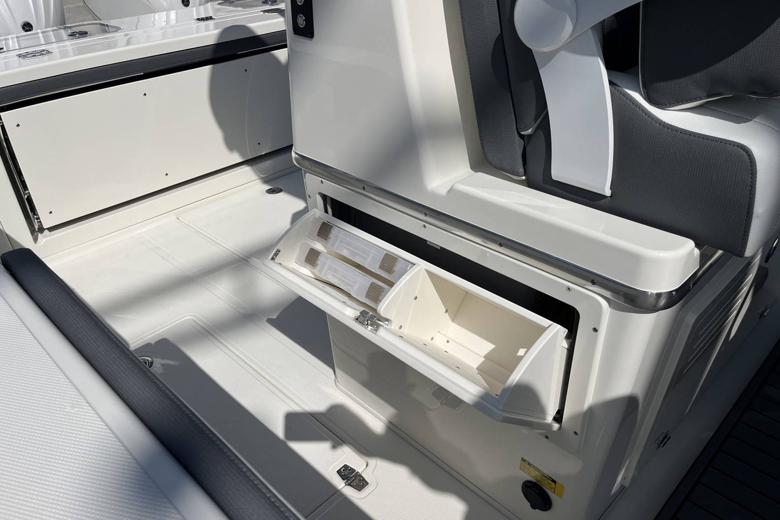 New 2026 Cobia 305 CC #L032 image 39