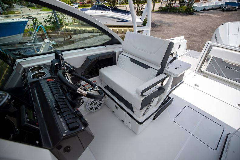 New 2022 Blackfin 252DC #H184 image 38