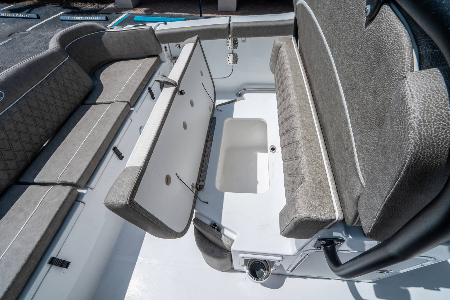 New 2026 Sea Hunt Ultra 255 SE #0338 image 14