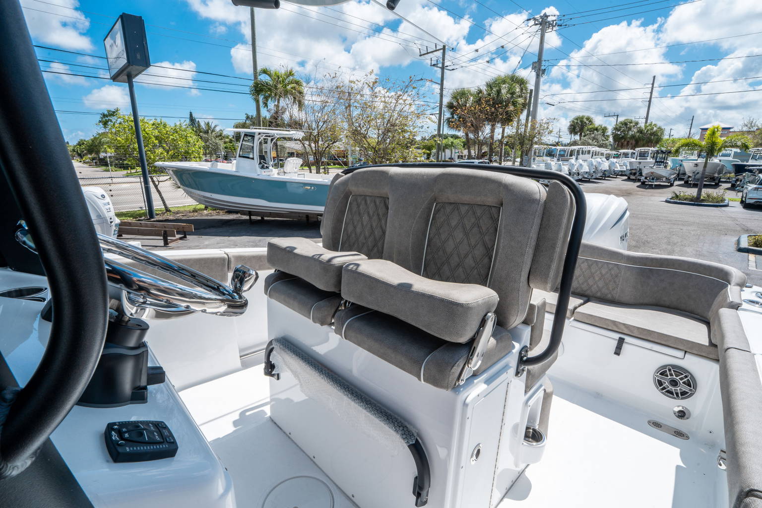 New 2026 Sea Hunt Ultra 255 SE #0338 image 17