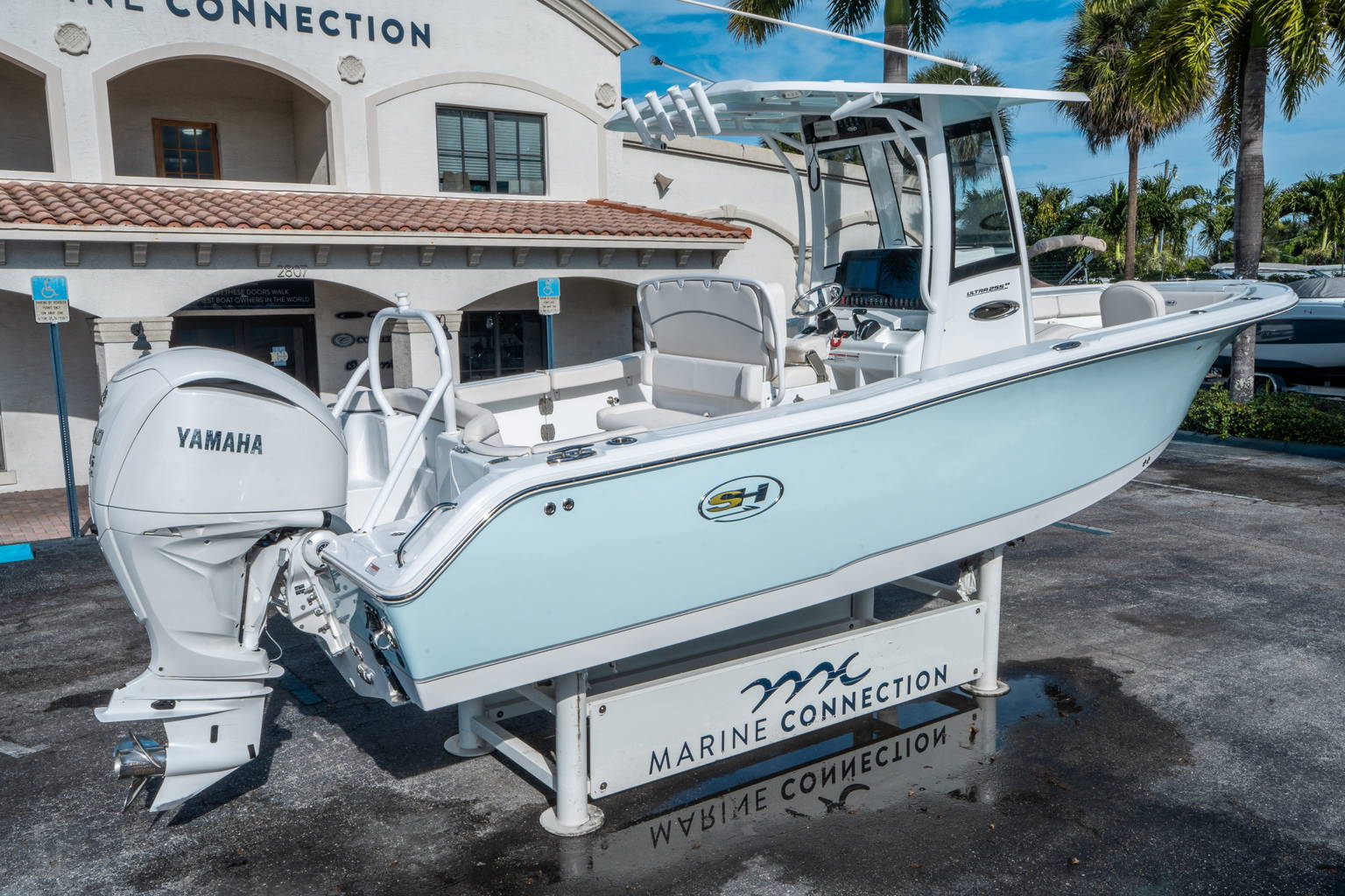 Used 2024 Sea Hunt Ultra 255 SE #0495 image 2