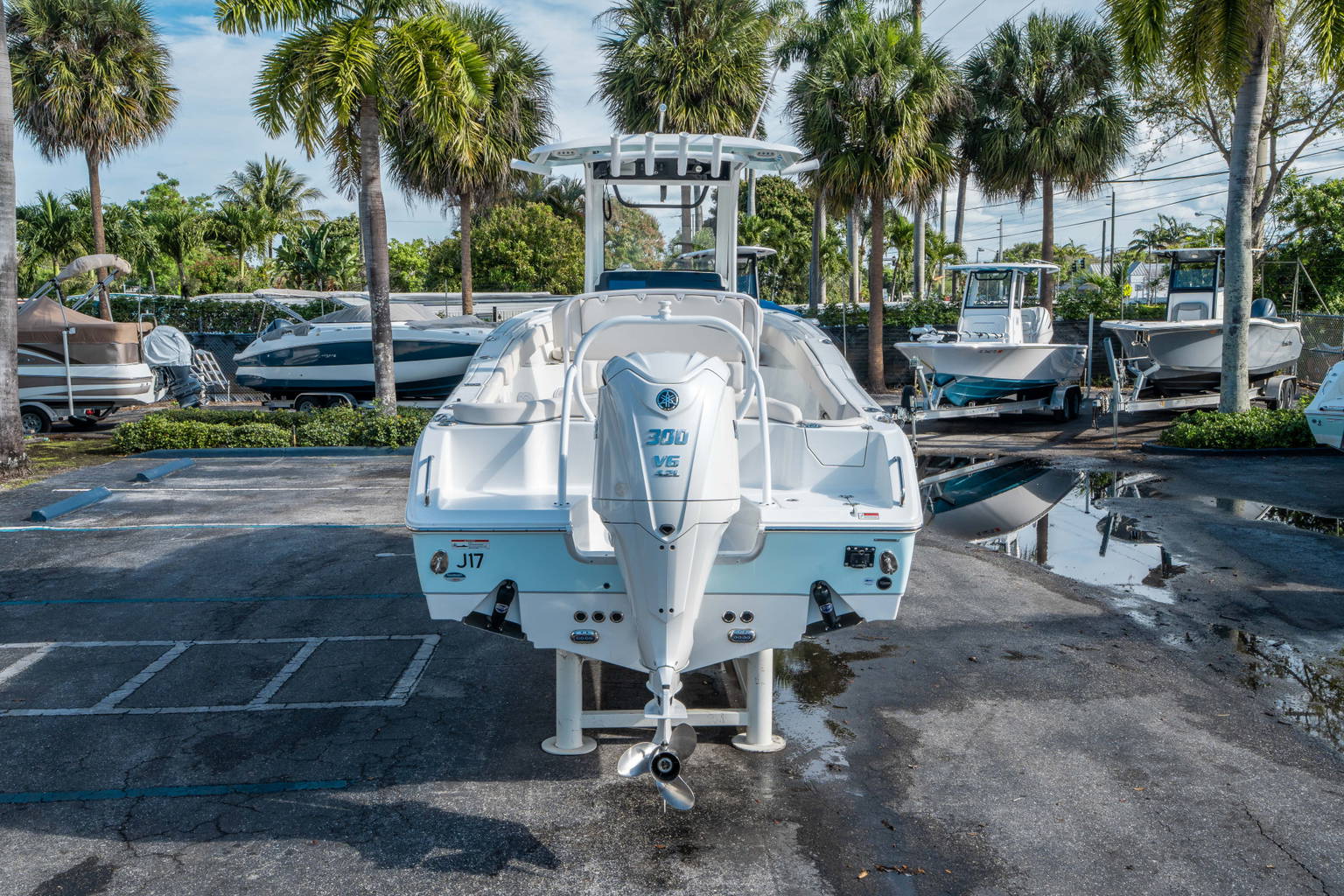 Used 2024 Sea Hunt Ultra 255 SE #0495 image 3