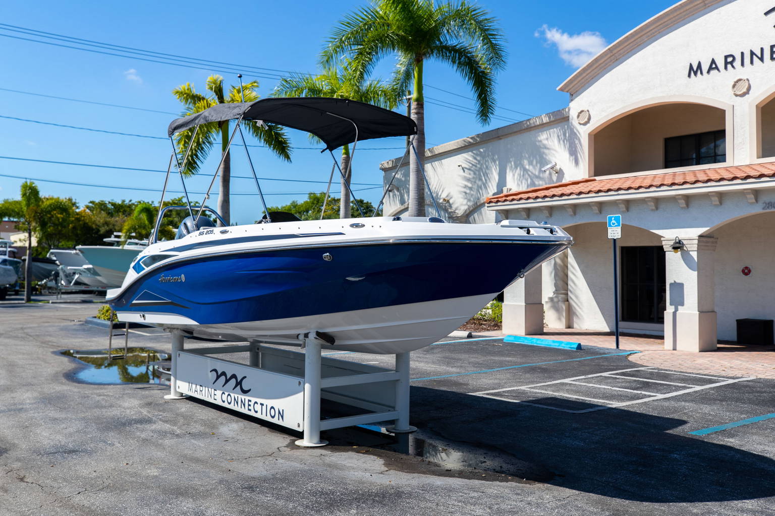 New 2023 Hurricane SunDeck Sport OB SS 205 OB #9094 image 2