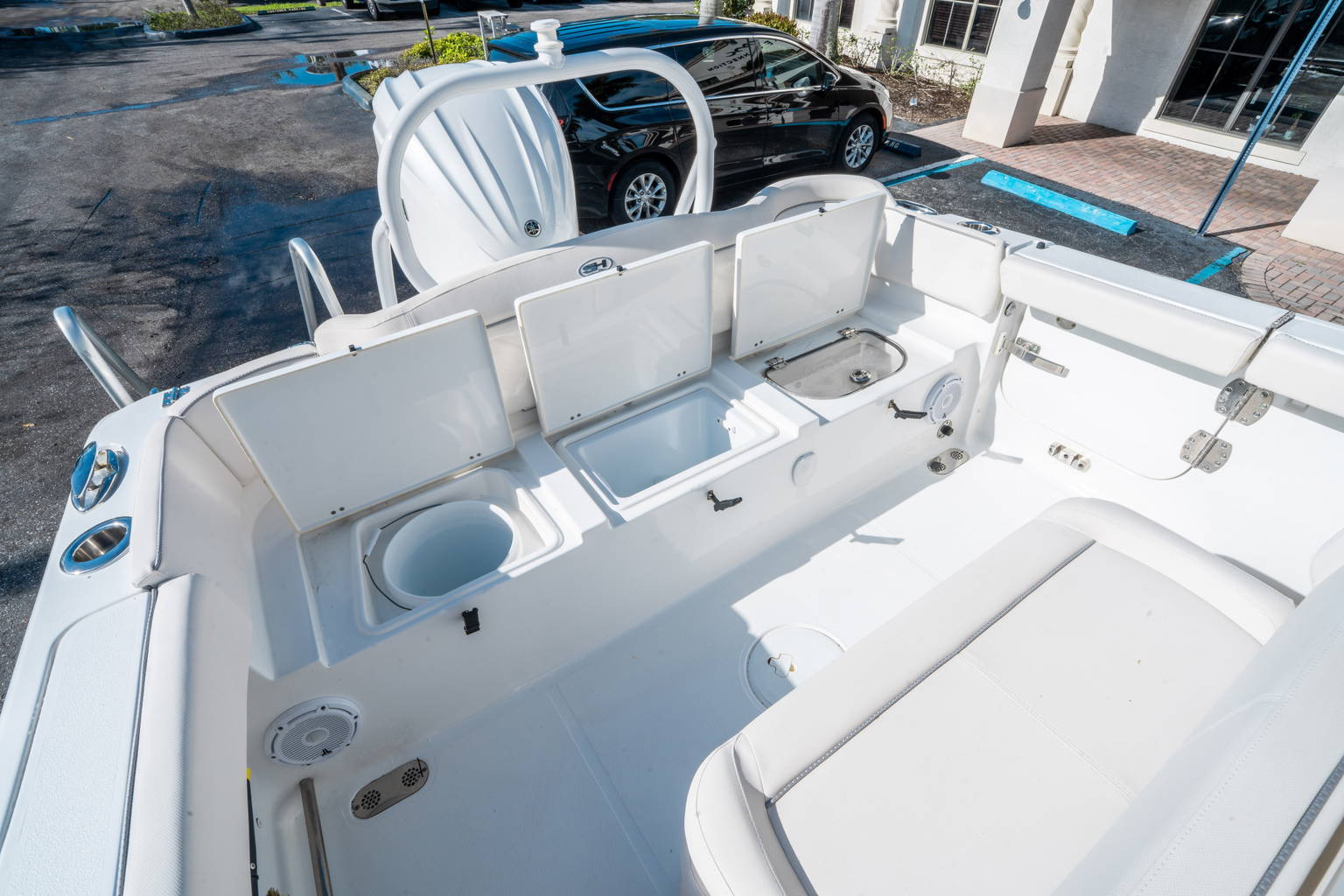 Used 2024 Sea Hunt Ultra 255 SE #0495 image 12