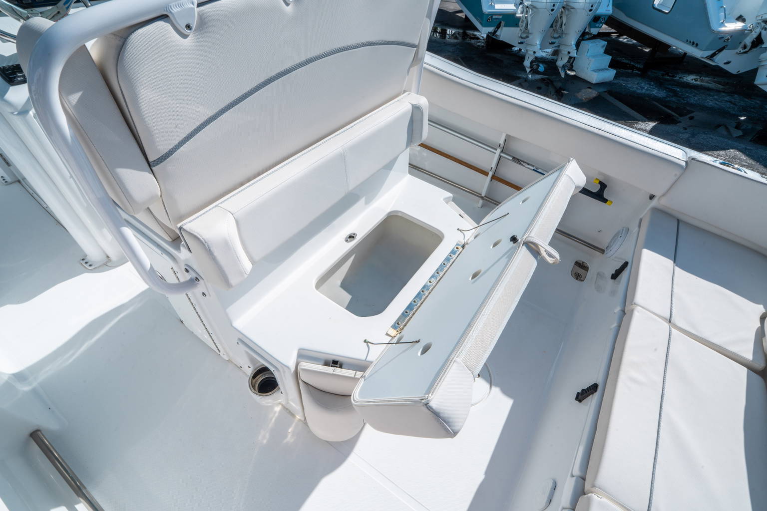 Used 2024 Sea Hunt Ultra 255 SE #0495 image 14