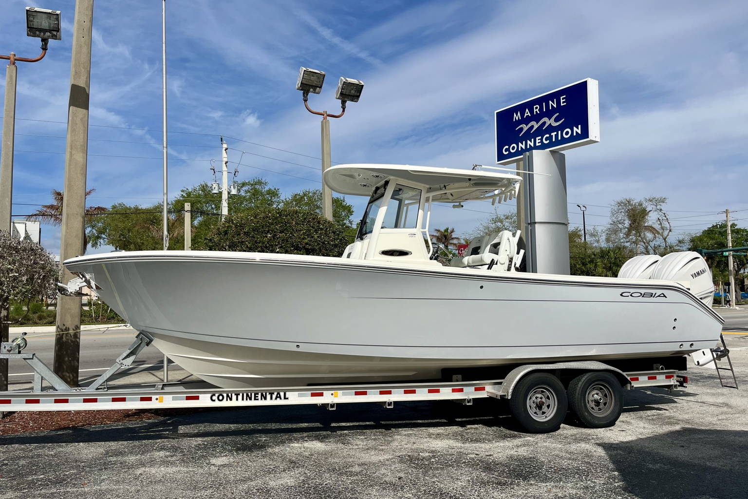 New 2026 Cobia 285 CC Open #K014 image 1