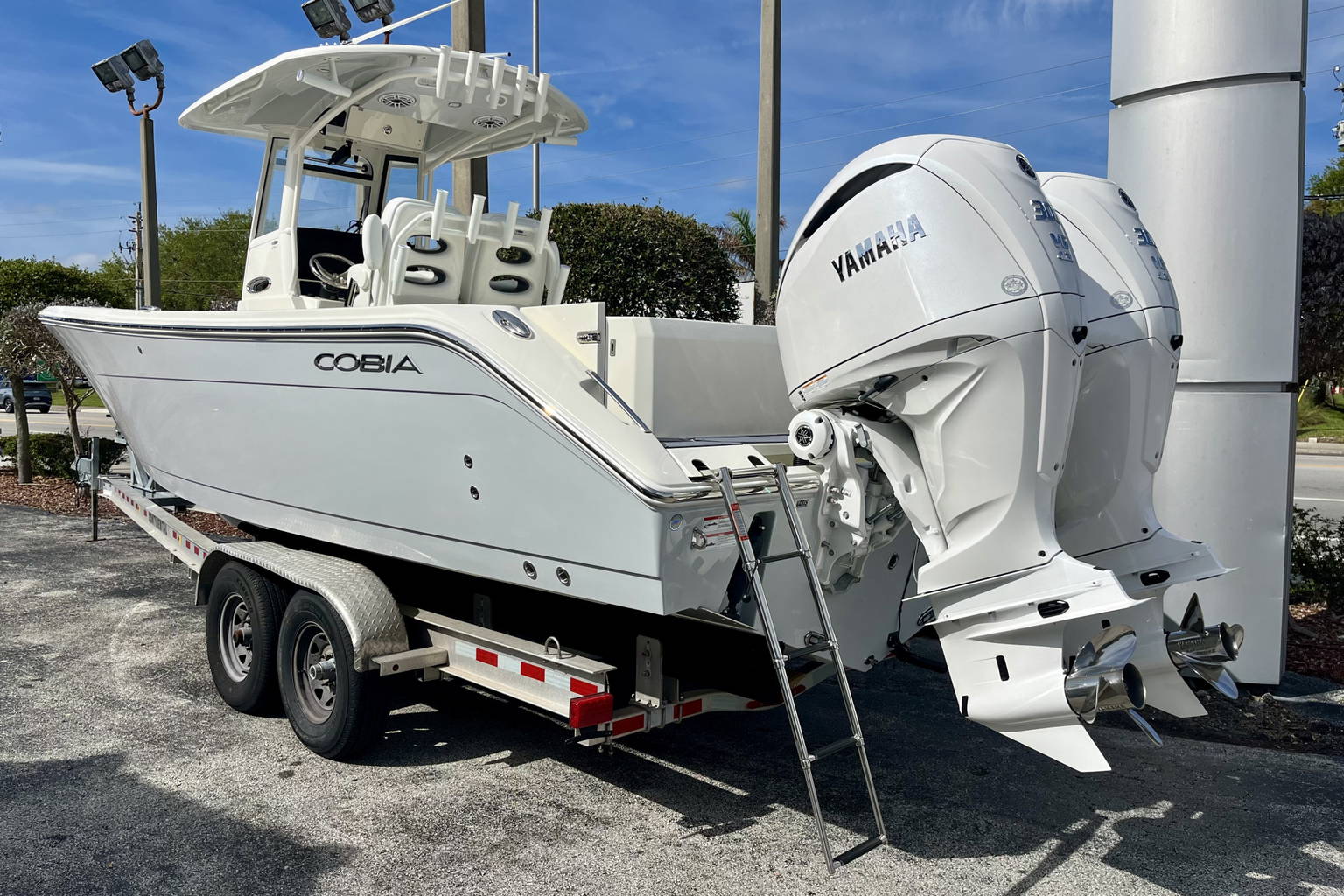 New 2026 Cobia 285 CC Open #K014 image 4