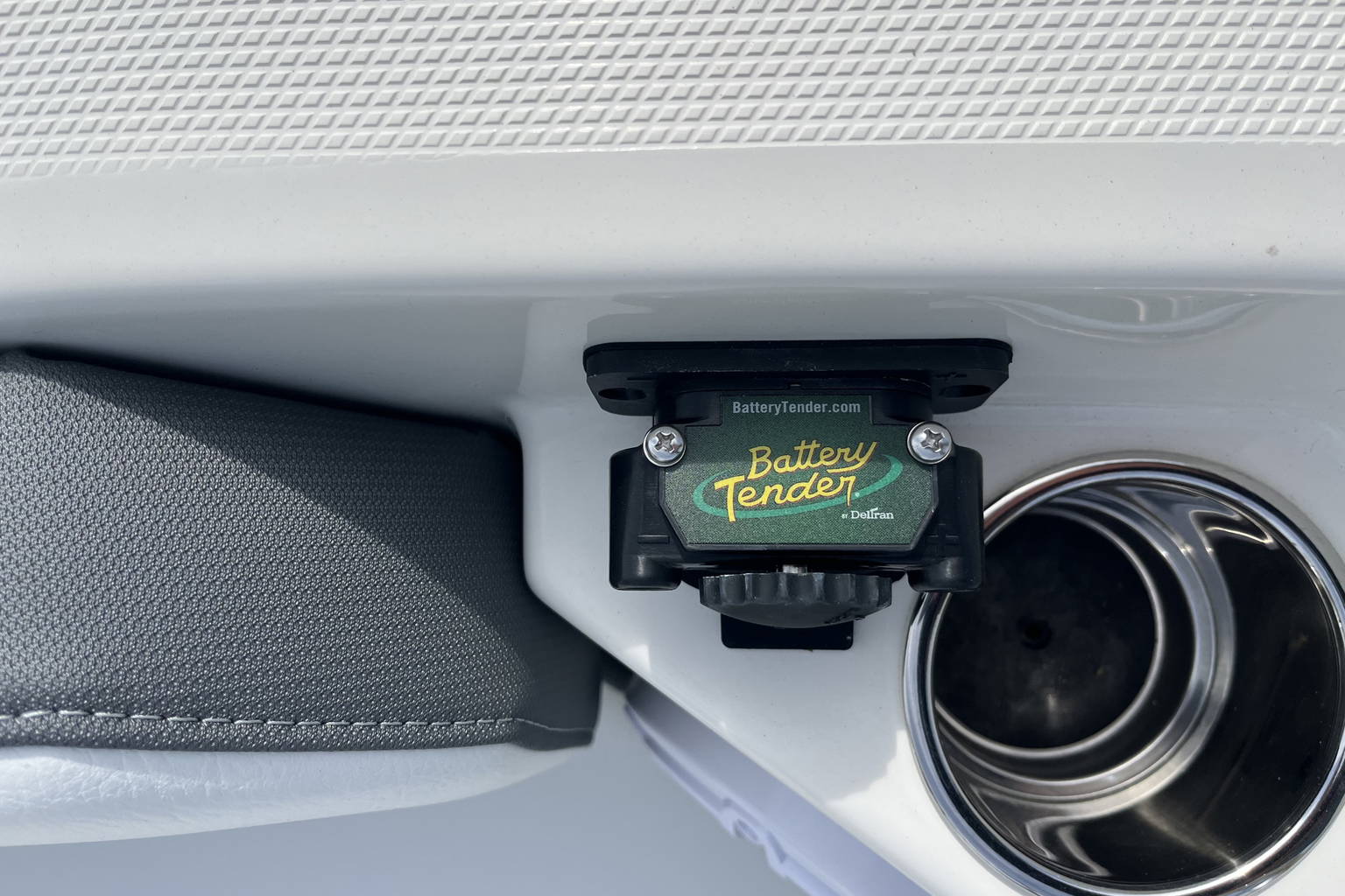 New 2026 Cobia 285 CC Open #K014 image 23