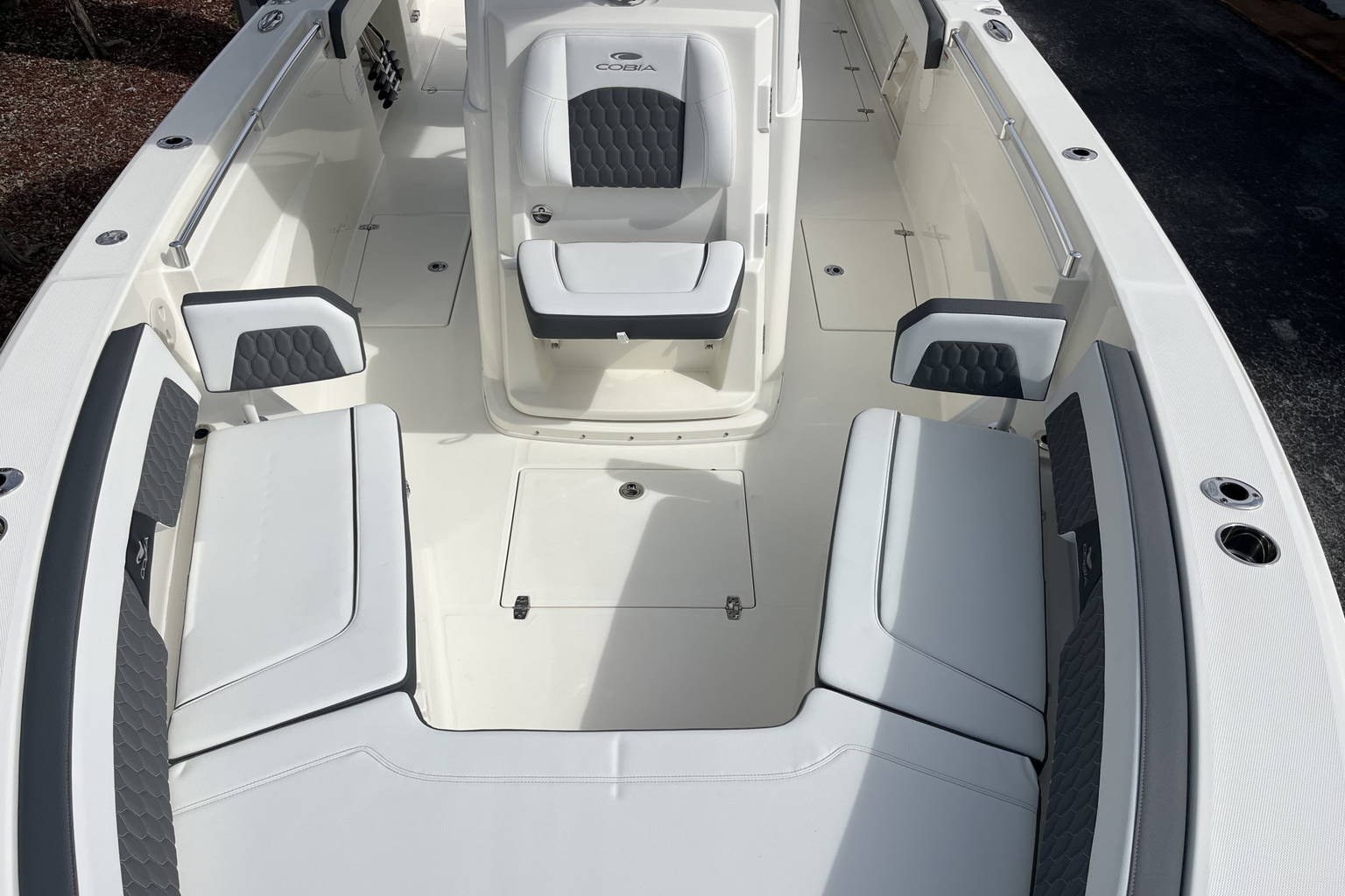 New 2026 Cobia 285 CC Open #K014 image 25