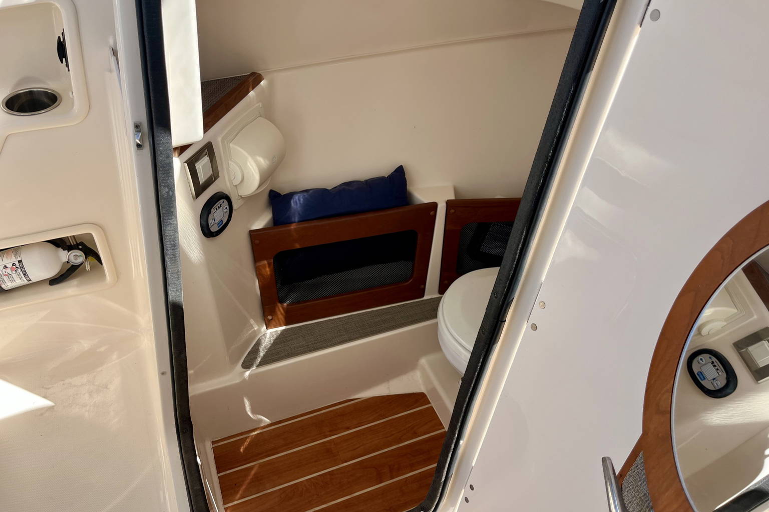 Used 2020 Grady-White 235 Freedom #R438 image 40