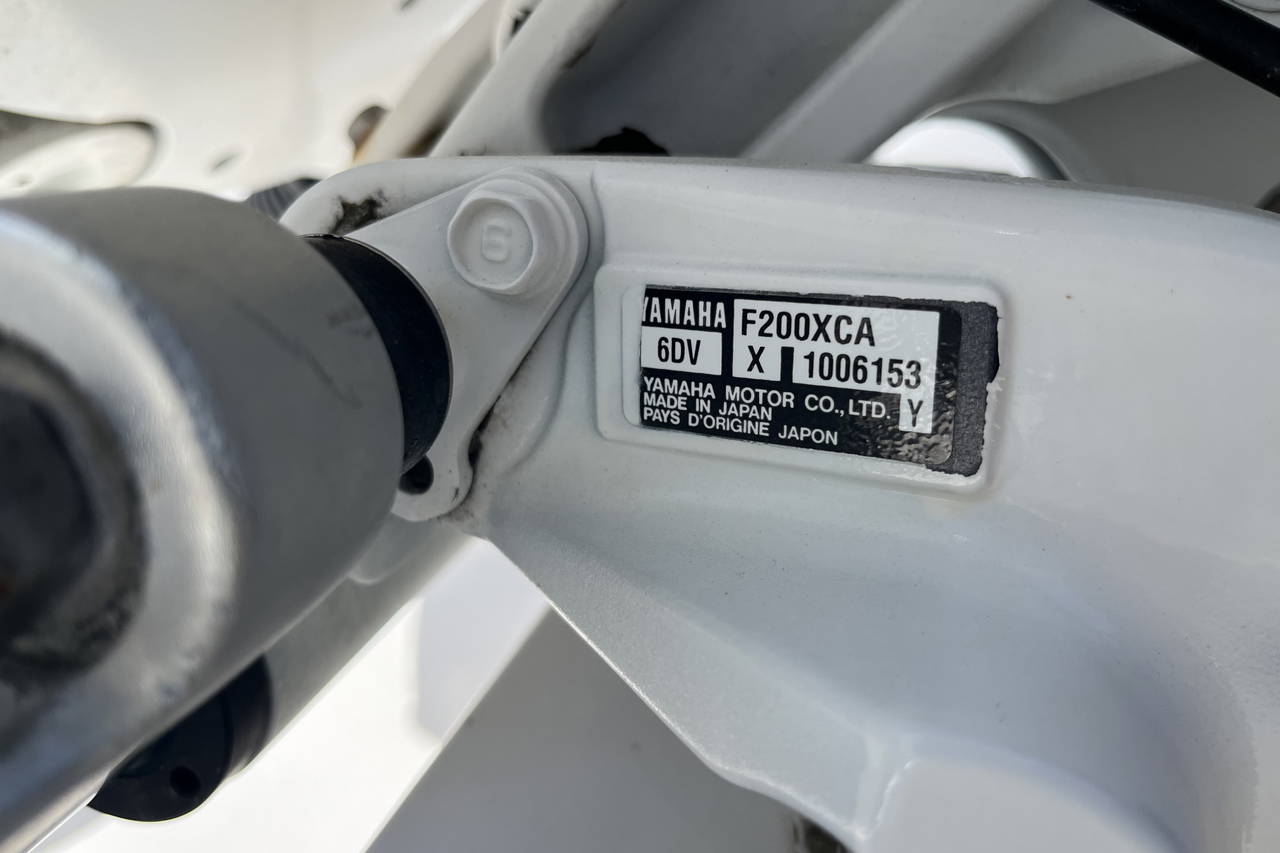 Alternative image of Contender 25 T in Vero Beach, FL