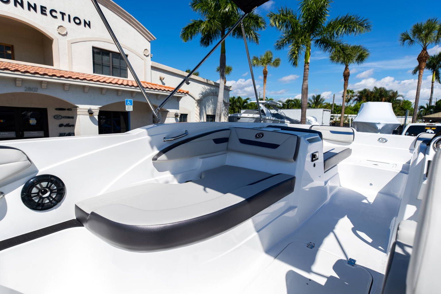 New 2023 Hurricane SunDeck Sport OB SS 205 OB #9094 image 14